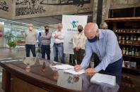 IDR-Paraná e Senar firmam parceria para capacitar técnicos e produtores