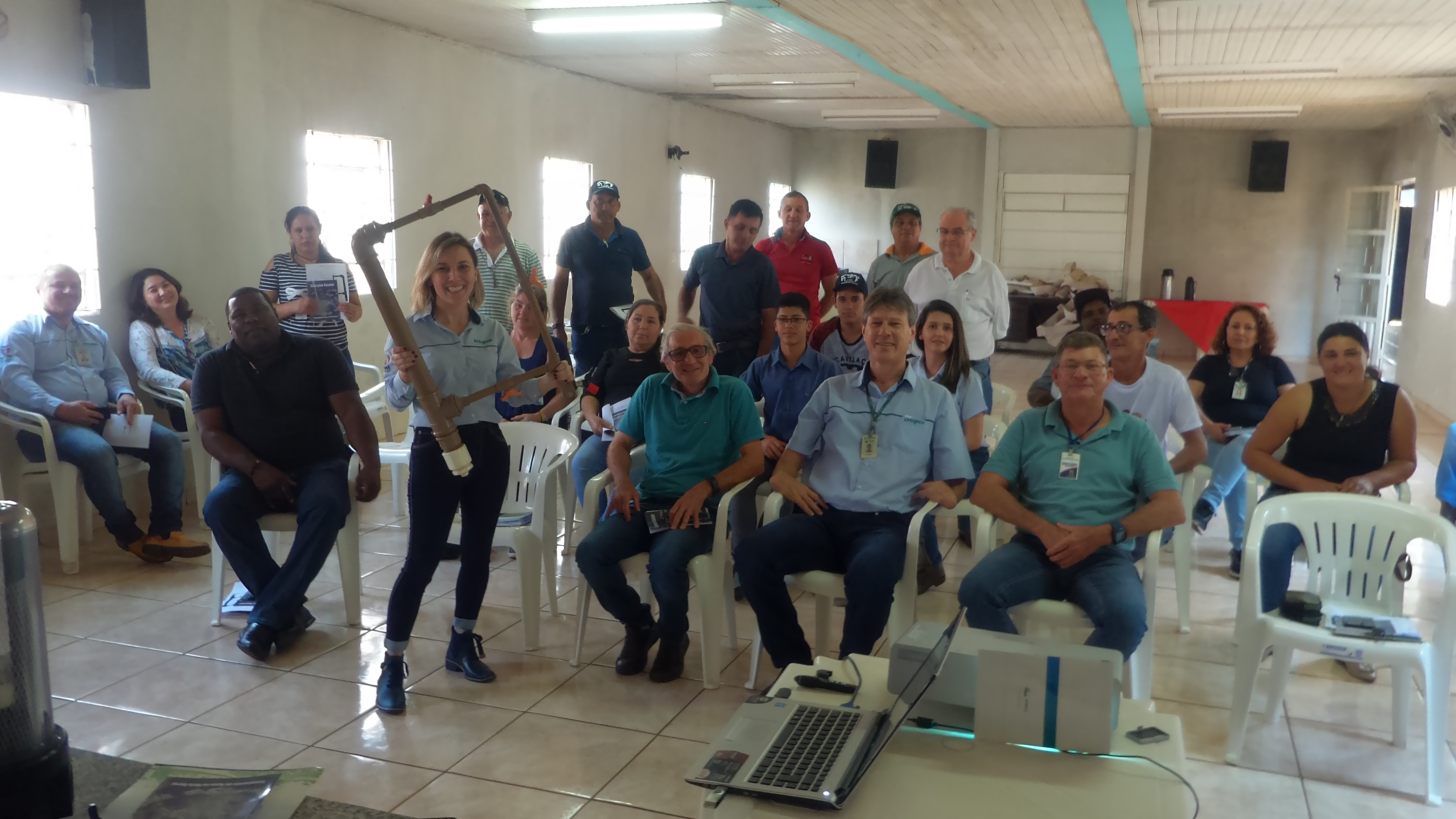 Oficina sobre qualidade de água e uso do clorador em Mamborê