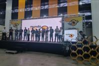 Evento em Pato Branco reúne visitantes e técnicos e celebra bom momento da cadeia do mel