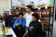 Na Expoingá, governador anuncia R$ 53,8 milhões para modernizar parque de exposições