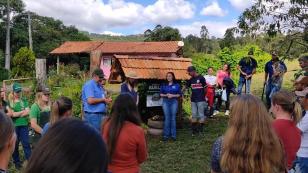 IDR-Paraná investe em projeto para manter o jovem no campo