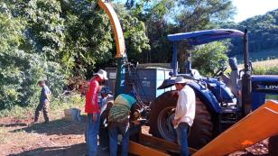IDR-Paraná capacita produtores para aumentar eficiência da silagem na região de Campo Mourão