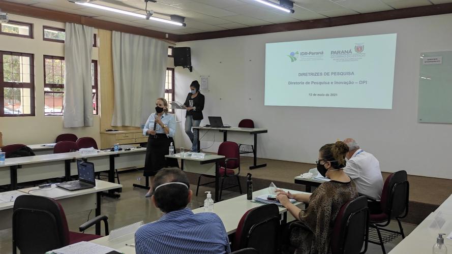 Comitê Técnico-Científico do IDR-Paraná é empossado