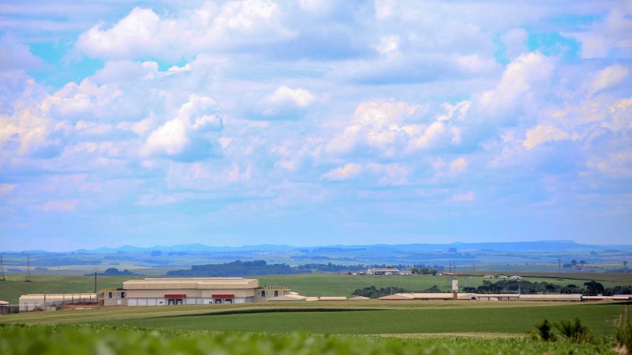 Com apoio do Estado, CooperAliança inaugura frigorífico de R$ 83 milhões em Guarapuava