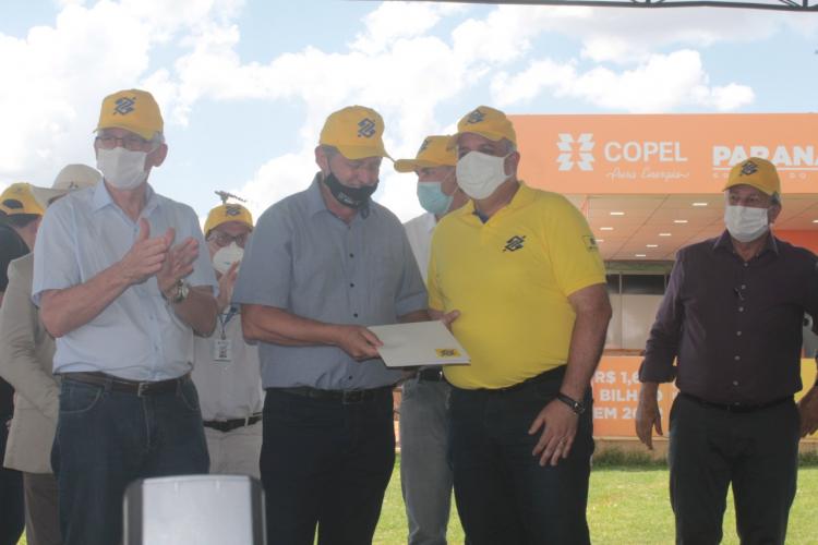 Produtores assinam contratos para financiar energia renovável durante o Show Rural