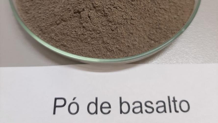 Uso de pó de rocha exige critério, aponta IDR-Paraná