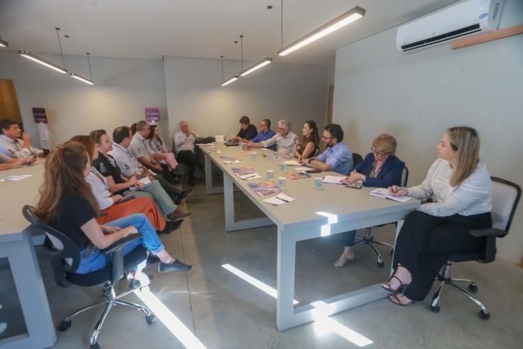 Governo discute na Expoingá novas ações para fortalecimento das mulheres do campo