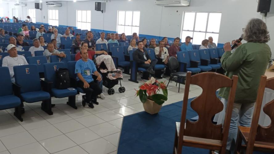 IDR-Paraná discute pesca no litoral e piscicultura na região Norte do Paraná