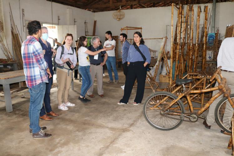 Pesquisadores canadenses visitam Estação de Pesquisa em Agroecologia do IDR-Paraná