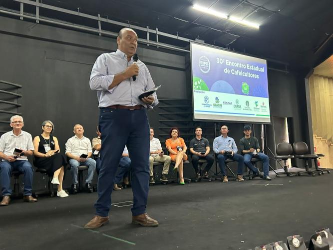 Encontro de cafeicultura reúne mais de 300 participantes na ExpoLondrina