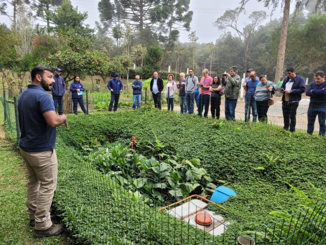 Agricultores da Bacia do Miringuava conhecem alternativas práticas que contribuem para a preservação da água