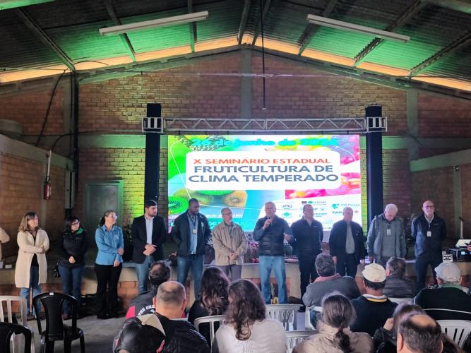 Evento de fruticultura na Lapa reúne mais de 600 participantes