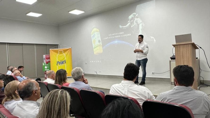 Parceria do governo e setor privado para  controlar o greening é reforçada em Paranavaí