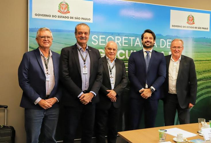 Paraná troca experiências sobre o Cadastro Ambiental Rural com o estado de São Paulo