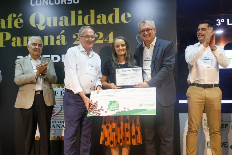 Produtores de Tomazina dominam premiação do Café Qualidade Paraná 2024