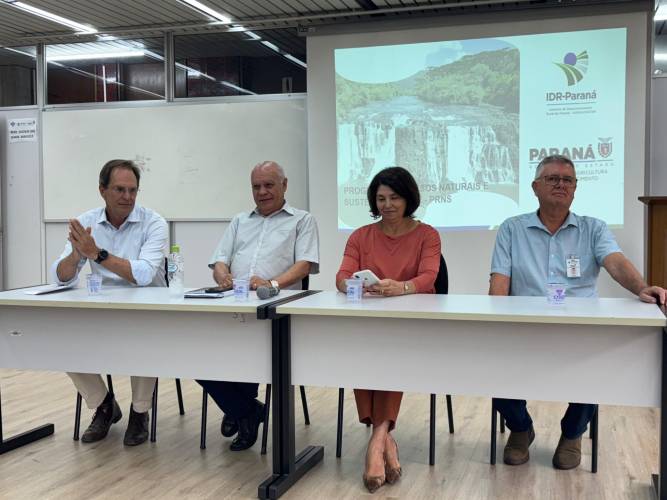 IDR-Paraná oficializa termo de cooperação com Sanepar para execução de programa de segurança hídrica e sustentabilidade no campo