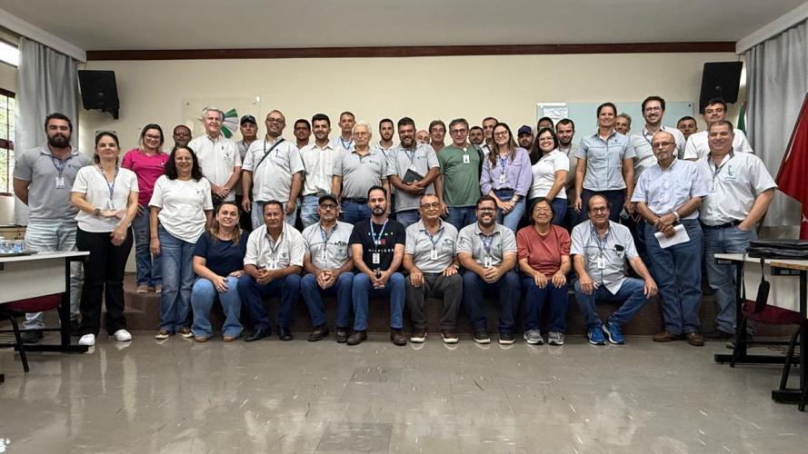 IDR-Paraná Promove Encontro Técnico para Combater Virose em Lavouras de Tomate