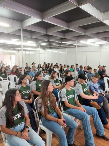 IDR-Paraná tem participação de destaque na 53ª Expoparanavaí