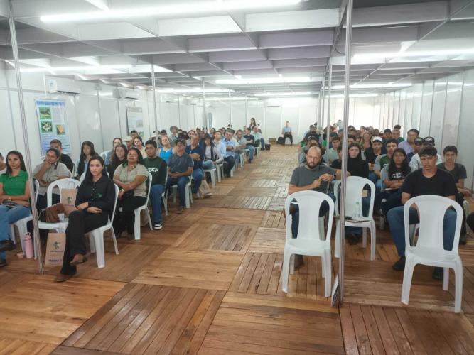 IDR-Paraná tem participação de destaque na 53ª Expoparanavaí