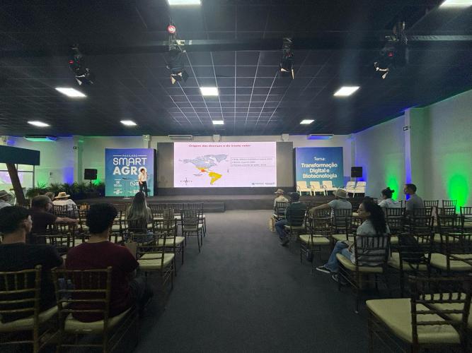 Estado auxilia produtores de soja e milho a investirem em ciência na ExpoLondrina