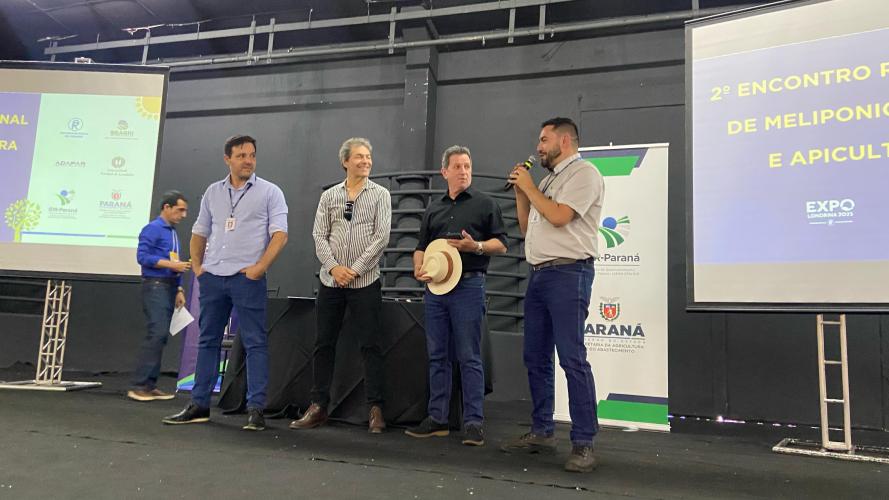 Qualidade e segurança do mel: Seagri participa de encontro de meliponicultura e apicultura na ExpoLondrina