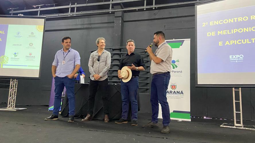 Qualidade e segurança do mel: Seagri participa de encontro de meliponicultura e apicultura na ExpoLondrina