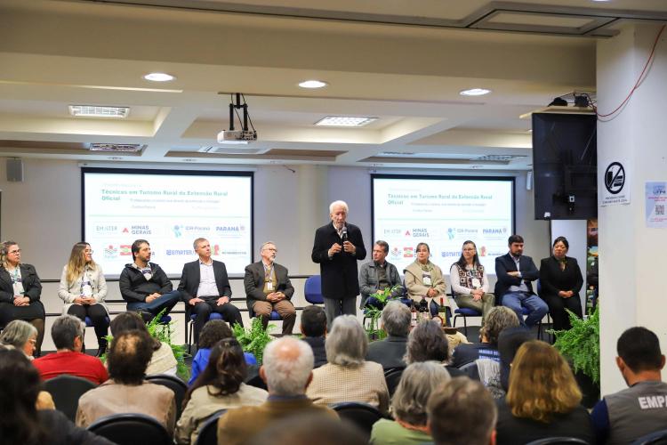 Paraná recebe encontro nacional para debater incentivo ao turismo rural no Brasil