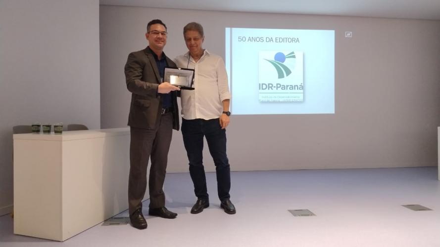 Editora do IDR-Paraná celebra 50 anos com mais de 600 obras publicadas