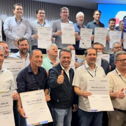Municípios do Oeste do Paraná recebem mais de R$ 210 milhões para aquisição de maquinário
