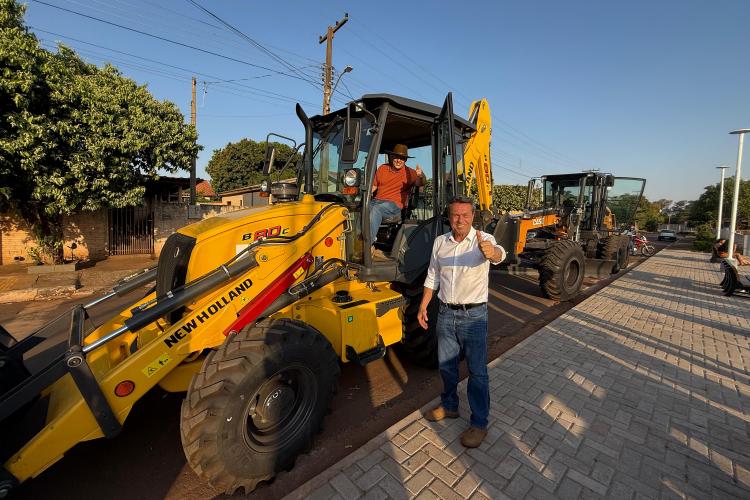 Estado começa a entregar máquinas para melhorar estradas rurais de 396 cidades