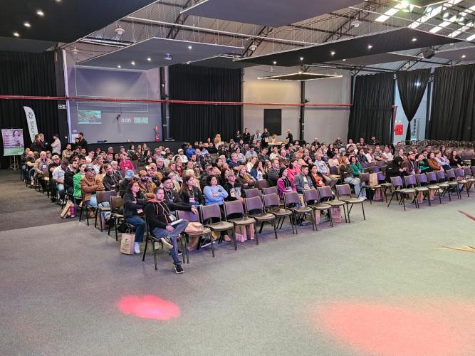 Paraná sedia Simpósio Nacional do Morango e lança Rota Turística do Morango Paranaense