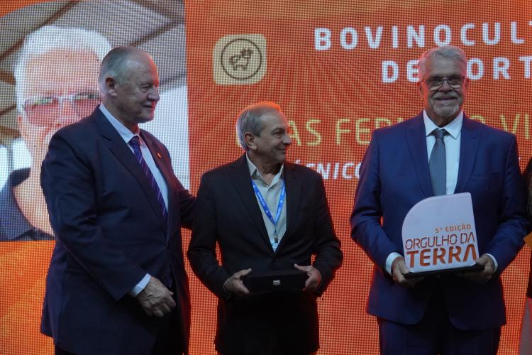 Histórias que inspiram: produtores rurais e extensionistas do IDR-Paraná recebem o Prêmio Orgulho da Terra 2025