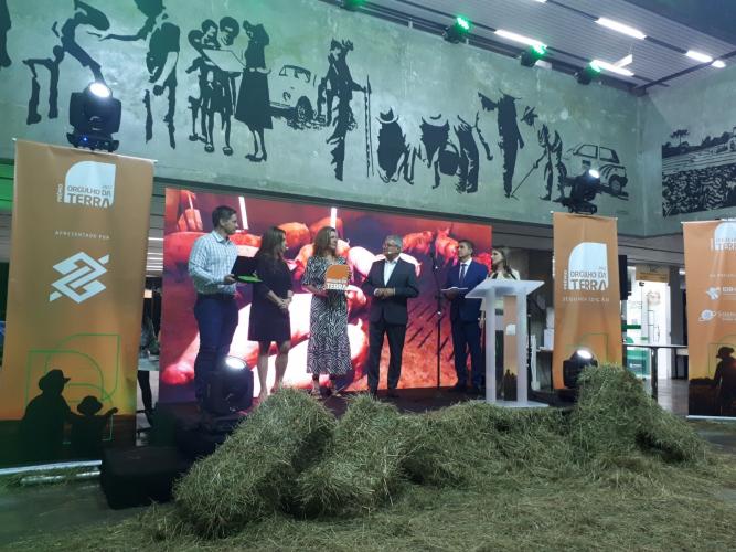 Orgulho da Terra chega à quinta edição e premia produtores e extensionistas de todo o Paraná