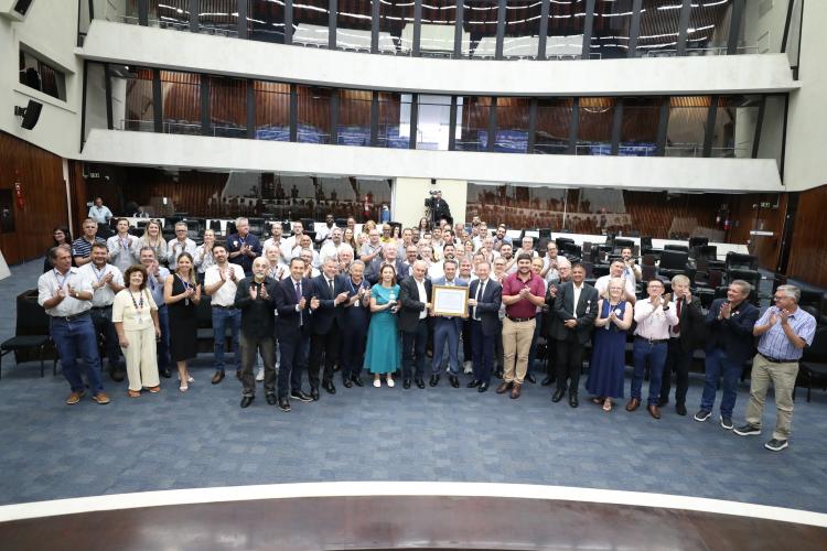 Alep realiza sessão solene em homenagem aos 70 anos do extensionismo público no Paraná