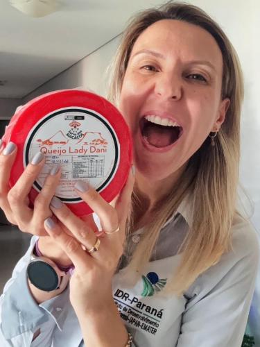 Pesquisa, dedicação e afeto: agroindústria cria queijo em homenagem a extensionista do IDR-Paraná