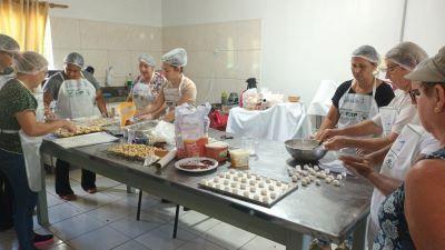 Agricultoras de Luiziana melhoram a alimentação e fornecem para a merenda escolar com produção artesanal