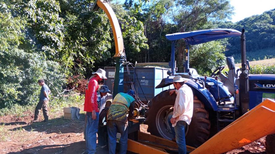IDR-Paraná capacita produtores para aumentar eficiência da silagem na região de Campo Mourão