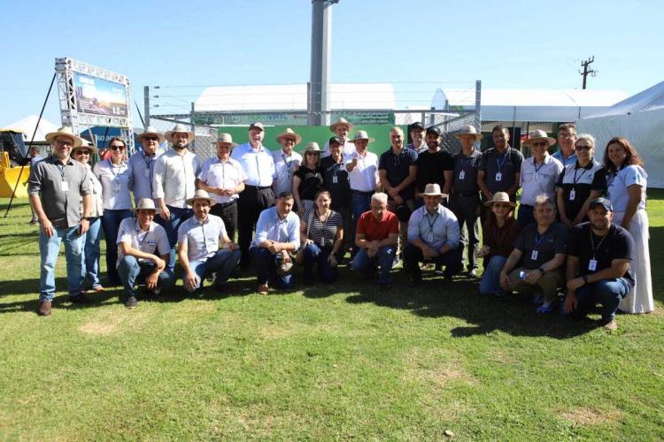 IDR-Paraná apresenta avanços em biogás, biometano e conectividade rural durante visita de comitiva estadual no Show Rural Coopavel