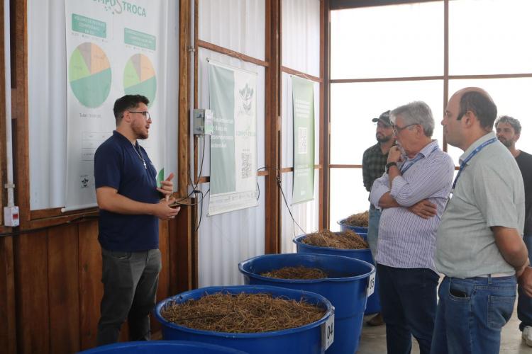 Projeto prevê transformar resíduos orgânicos em composto enriquecido com microrganismos