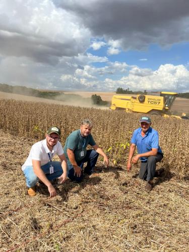 Concurso avalia perdas na colheita de soja, na região de Maringá