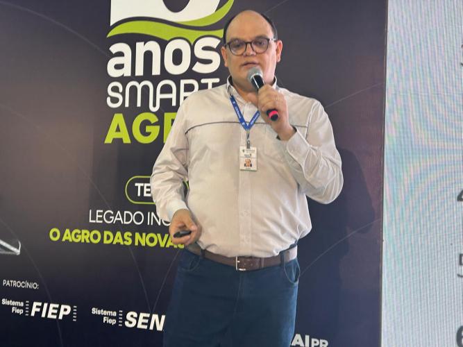 Pesquisador apresenta apps a produtores na Expolondrina
