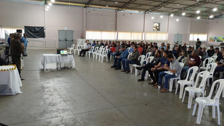 IDR-Paraná realiza encontro de manejo e conservação de solos em Anahy