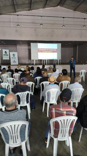 IDR-Paraná realiza encontro de manejo e conservação de solos em Anahy