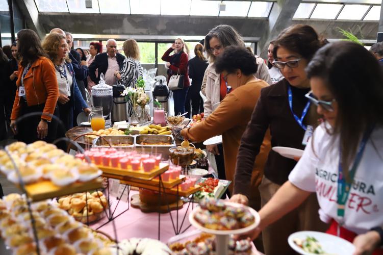 Feira da Agroindústria Familiar reúne produtores e valoriza protagonismo das mulheres rurais