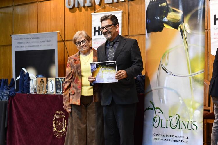 Azeite do Paraná faz história com primeira premiação internacional em concurso na Argentina