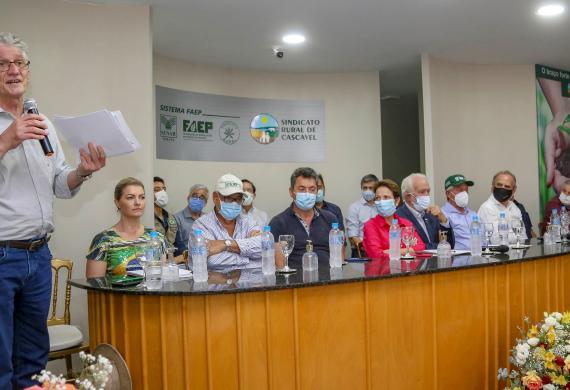 Ministério da Agricultura e Estado avaliam efeitos da estiagem e apoiam produtores do Paraná