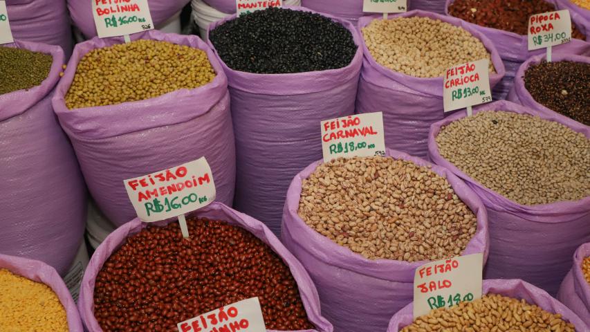 Paraná confirma novo recorde e liderança nacional na produção de feijão: 865 mil toneladas
