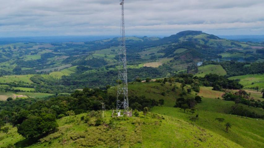 Expansão da internet no campo gera aumento de R$ 2 bilhões no PIB do Paraná