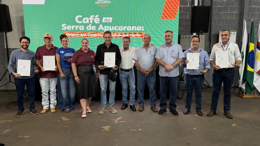 Seagri celebra Indicação Geográfica do Café da Serra de Apucarana reunindo produtores