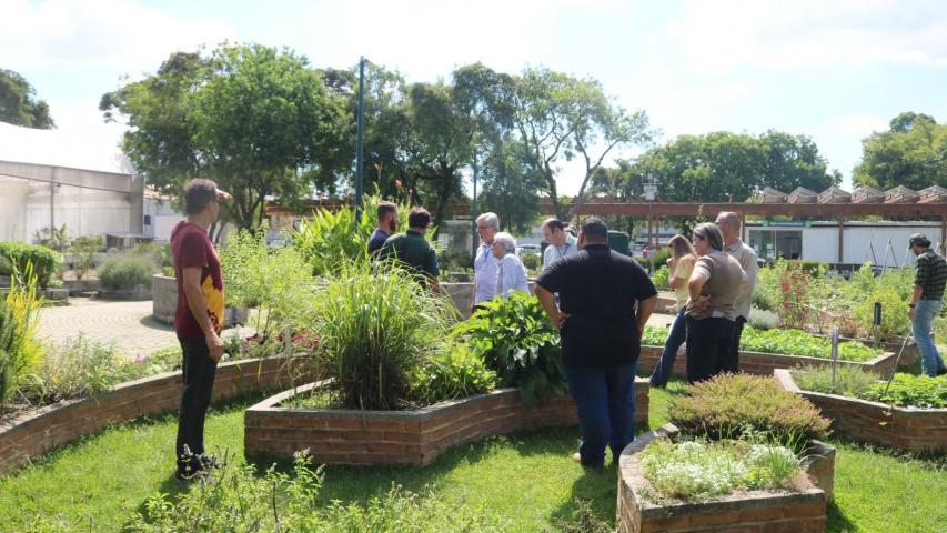 Projeto prevê transformar resíduos orgânicos em composto enriquecido com microrganismos